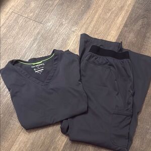 Healing Hands Women's Gray Scrub Set